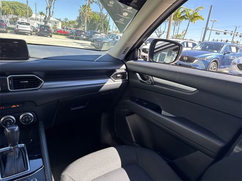 Used 2020 MAZDA CX-5 Sport image 16