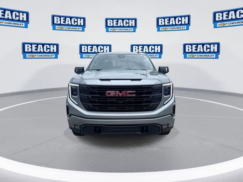 Used 2025 GMC Sierra 1500 Elevation w/ Elevation Premium Package AWD/4WD image 3