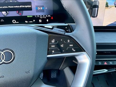 New 2026 Audi Q3 quattro 2.0T image 21