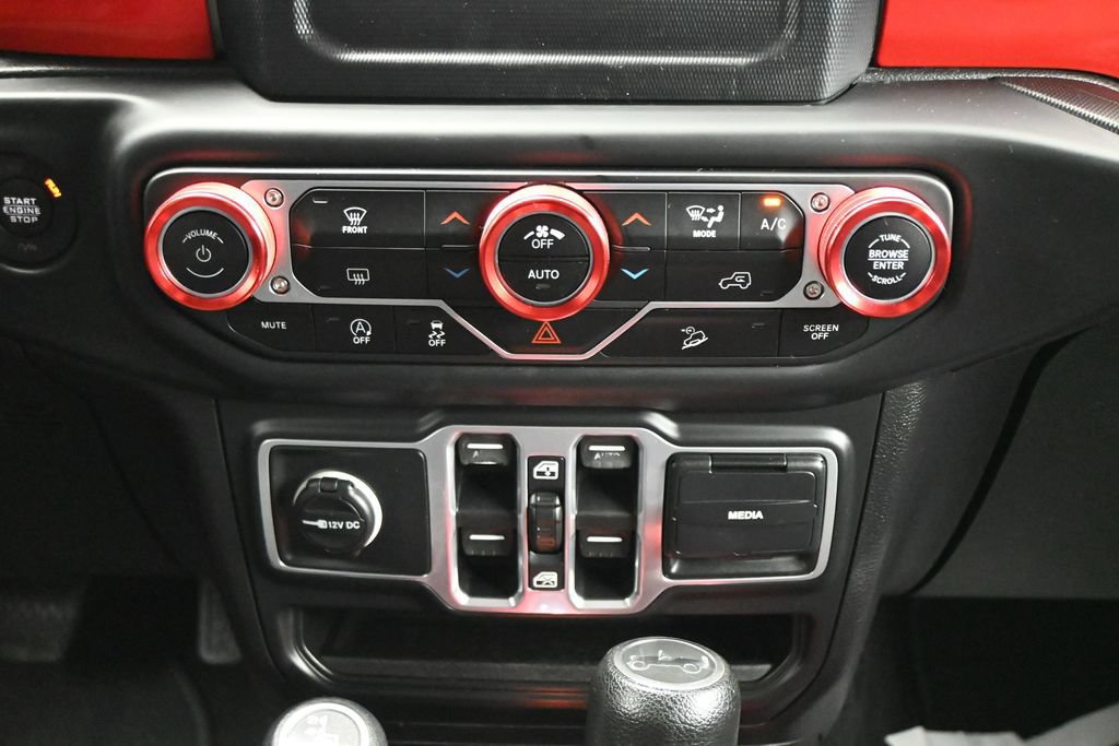 Used 2018 Jeep Wrangler Unlimited Sport S AWD/4WD image 21