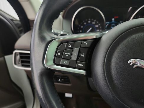 Used 2018 Jaguar F-PACE Prestige AWD/4WD image 23