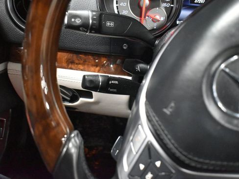 Used 2015 Mercedes-Benz SL 400 image 31