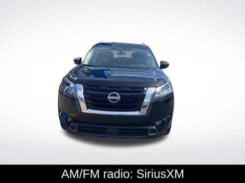 Used 2025 Nissan Pathfinder SV AWD/4WD image 2