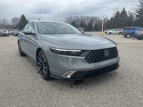 New 2026 Honda Accord Touring image 4