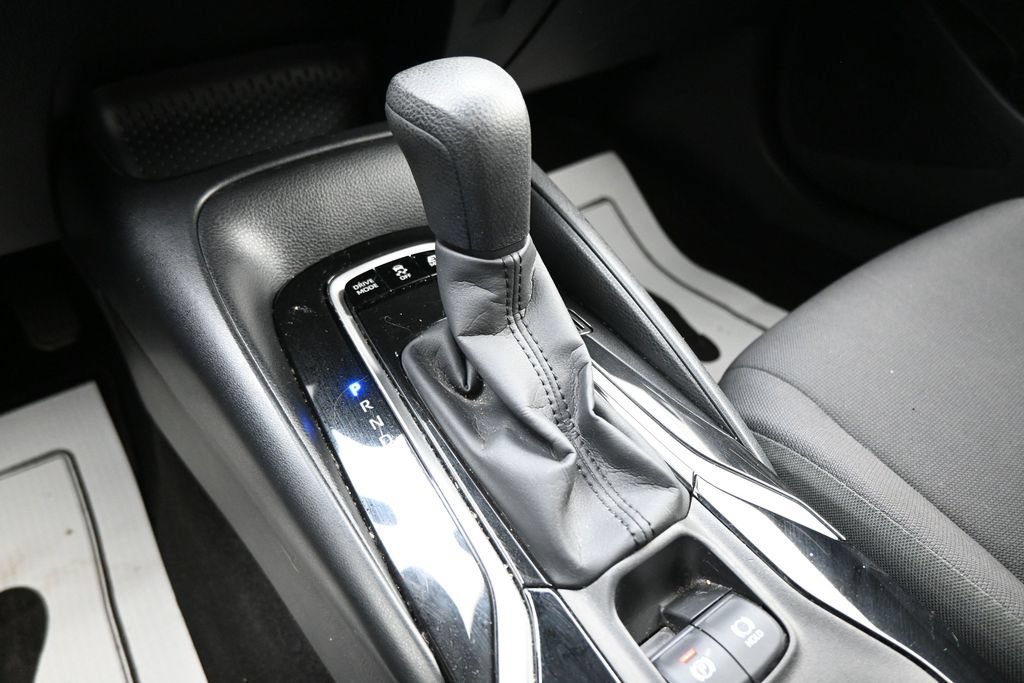 Used 2020 Toyota Corolla LE FWD image 21