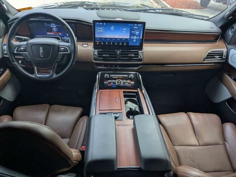 Used 2024 Lincoln Navigator Reserve AWD/4WD image 20