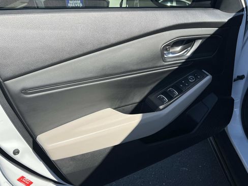 Certified 2023 Honda Accord EX image 6