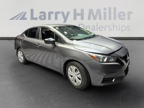 Used 2020 Nissan Versa S image 7