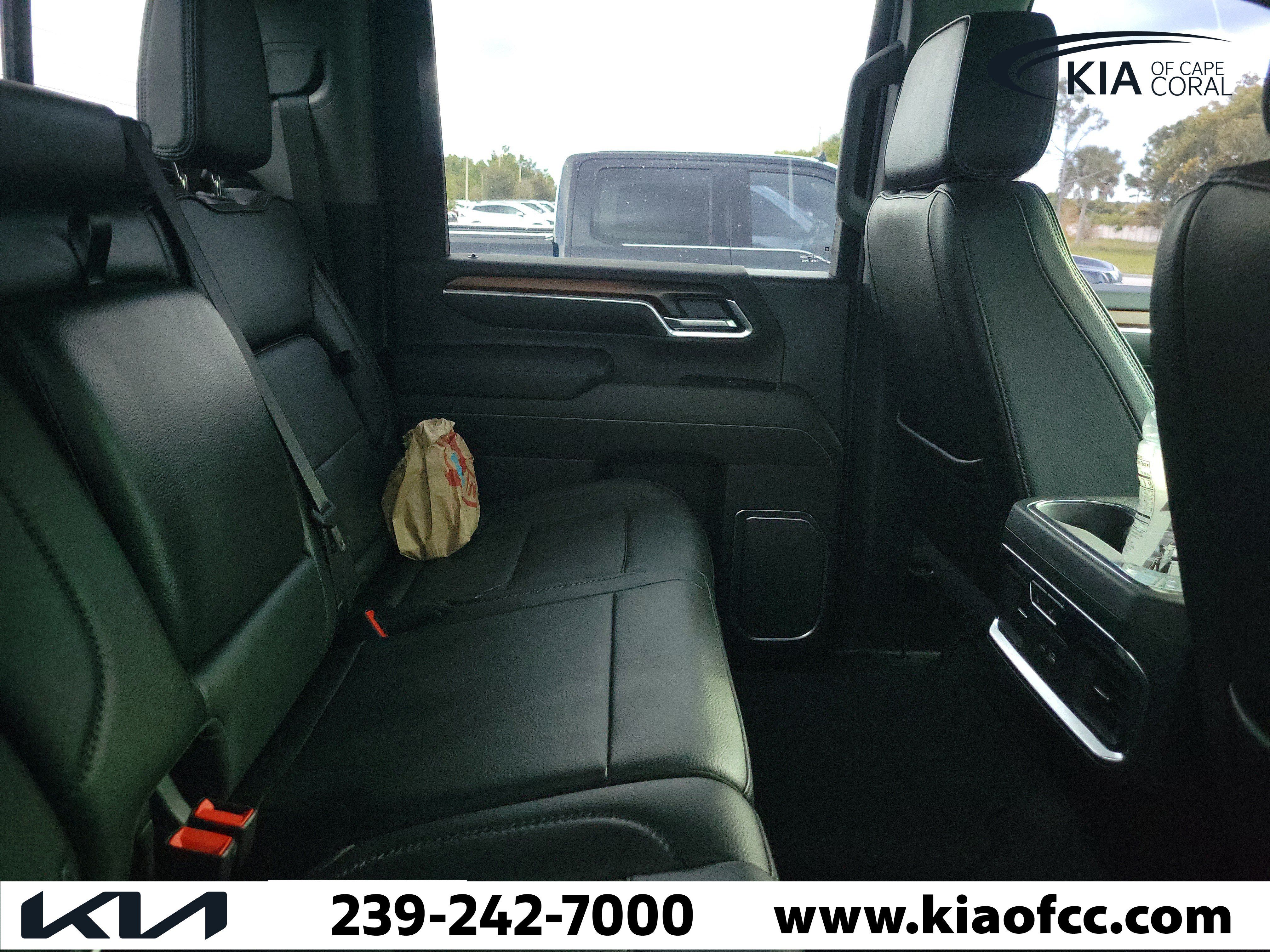Used 2025 GMC Sierra 2500 Denali w/ Denali Reserve Package AWD/4WD image 10