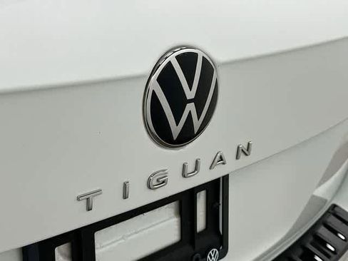 Certified 2023 Volkswagen Tiguan SE AWD/4WD image 27