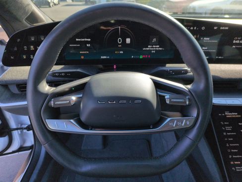 Used 2024 Lucid Air Pure RWD image 18
