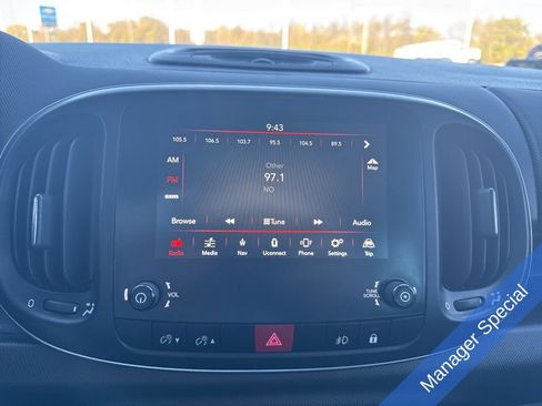 Used 2018 FIAT 500L Trekking image 20