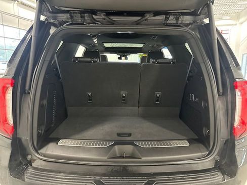 Used 2023 GMC Yukon AT4 w/ AT4 Premium Package AWD/4WD image 33