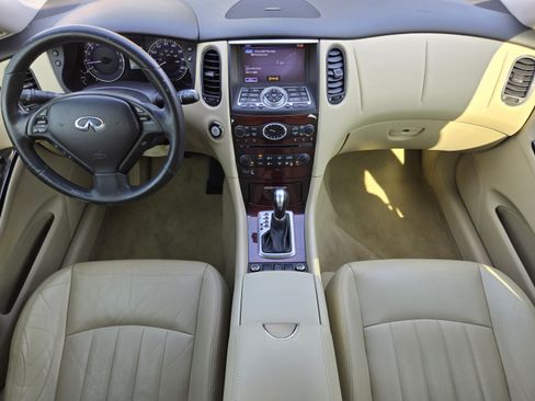 Used 2017 INFINITI QX50 2WD w/ Premium Plus Package image 23