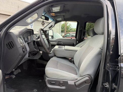 Used 2012 Ford F250 XLT w/ XLT Premium Pkg AWD/4WD image 9