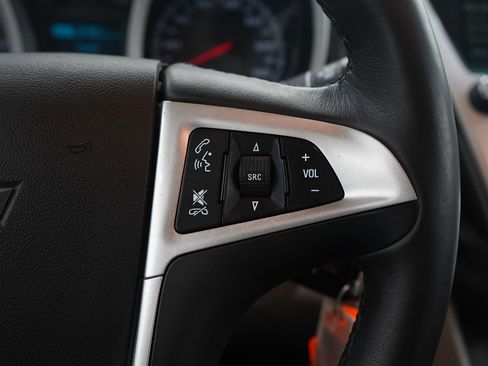 Used 2016 Chevrolet Equinox LTZ w/ Enhanced Convenience Package image 26