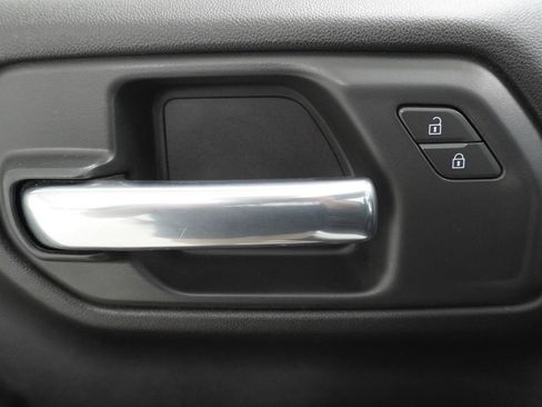 Used 2026 Chevrolet Silverado 1500 Custom RWD image 19