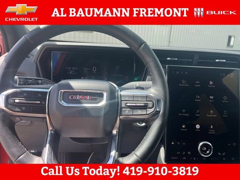 Used 2025 GMC Terrain Elevation AWD/4WD image 12