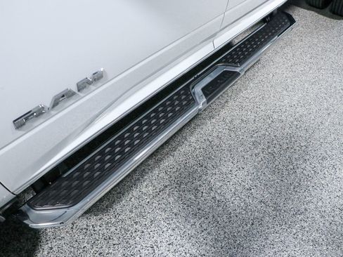 Used 2024 RAM 3500 Big Horn image 13