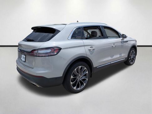 Used 2021 Lincoln Nautilus Reserve w/ Equipment Group 201A AWD/4WD image 3
