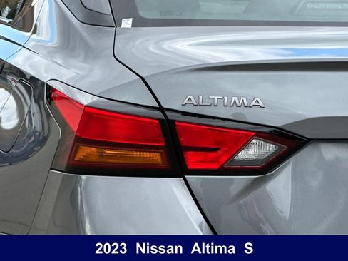 Used 2023 Nissan Altima 2.5 S FWD image 38