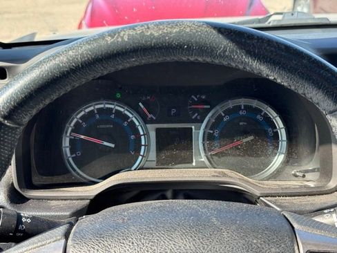 Used 2018 Toyota 4Runner SR5 Premium AWD/4WD image 9