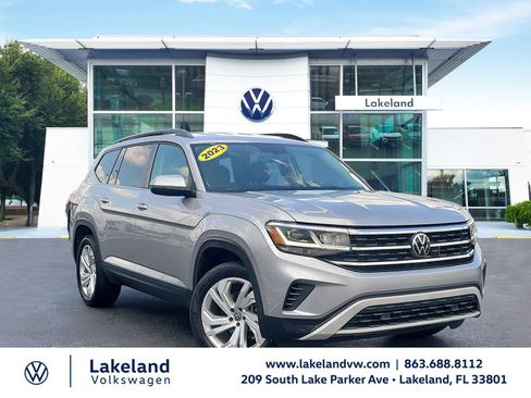 Used 2023 Volkswagen Atlas SE FWD image 1