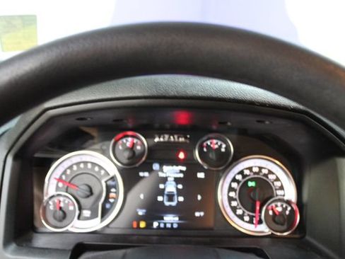 Used 2022 RAM 1500 Express w/ Wheel & Sound Group AWD/4WD image 18