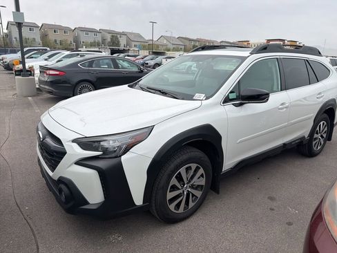 Used 2025 Subaru Outback Premium w/ Popular Package #1A image 2