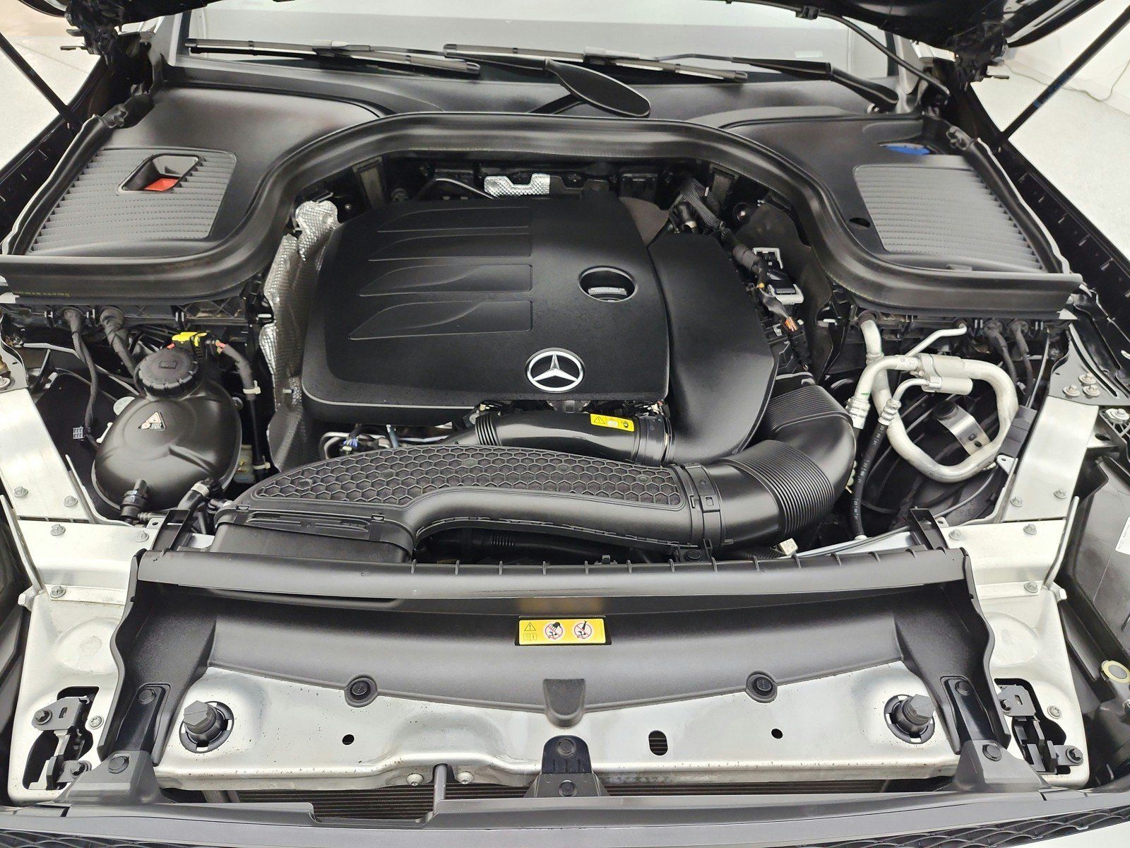 Used 2022 Mercedes-Benz GLC 300 image 16