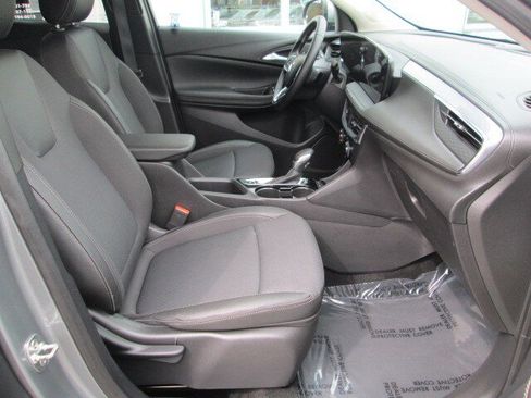 Used 2025 Buick Encore GX Preferred image 13