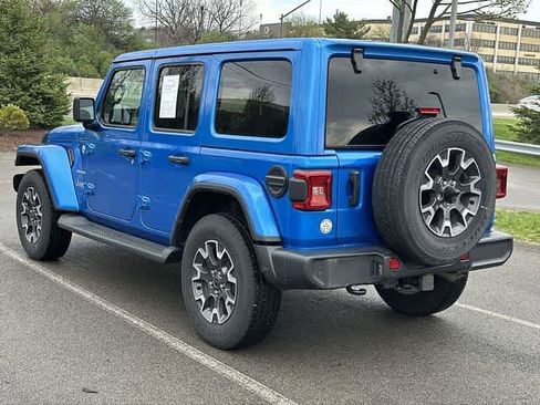 Used 2024 Jeep Wrangler Sahara w/ Technology Group image 23