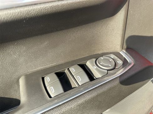 Used 2023 Chevrolet Silverado 1500 LT image 19