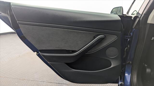 Used 2022 Tesla Model 3 RWD image 14