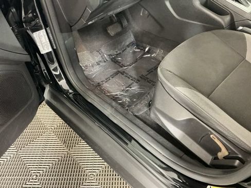 Used 2014 Ford Focus SE FWD image 14