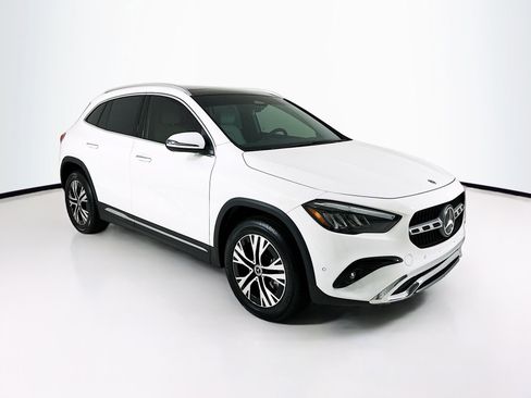 Certified 2025 Mercedes-Benz GLA 250 image 1