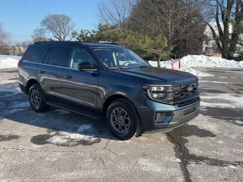 Used 2025 Ford Expedition Active image 50