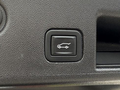 Used 2024 Chevrolet Equinox LT image 10