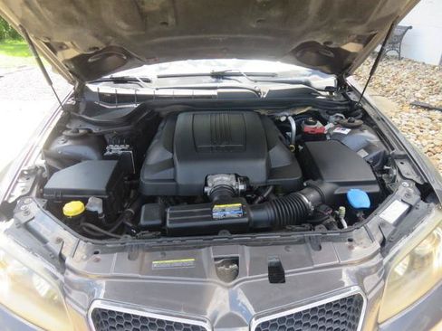 Used 2009 Pontiac G8 w/ Premium Package RWD image 29