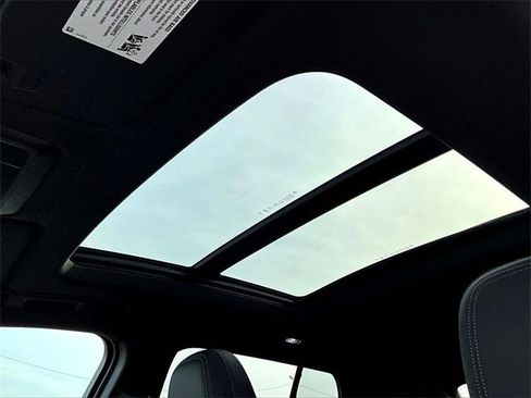 New 2026 Chevrolet Equinox EV LT image 14