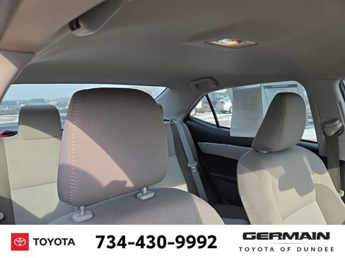 Used 2018 Toyota Corolla LE image 18