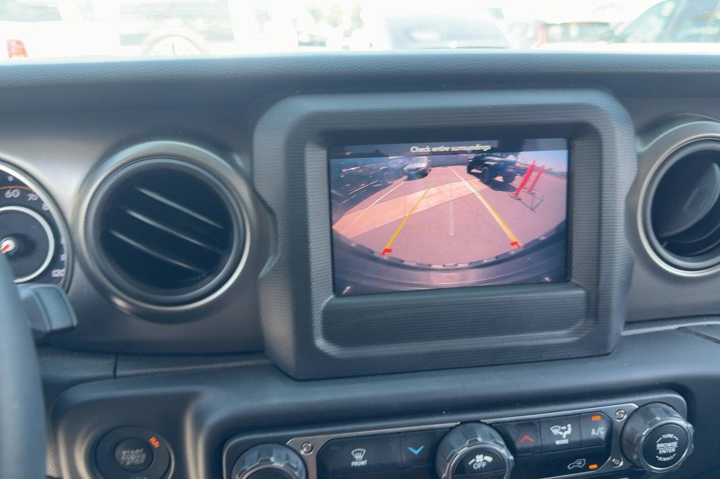 Used 2023 Jeep Wrangler Sport AWD/4WD image 17