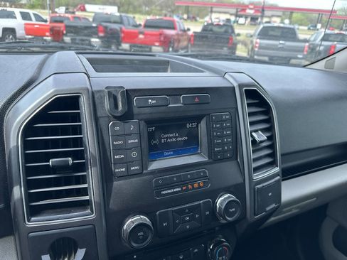 Used 2017 Ford F150 XLT image 13