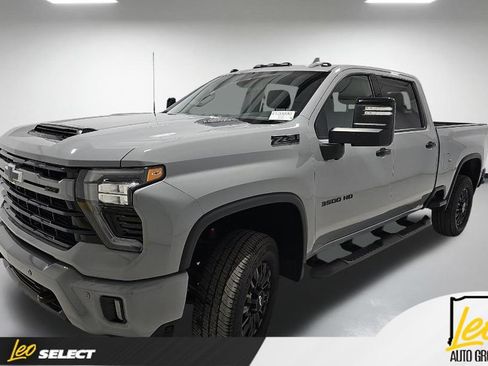 Used 2024 Chevrolet Silverado 3500 LTZ w/ LTZ Plus Package AWD/4WD image 1