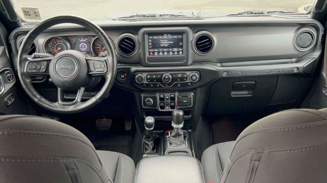 Used 2022 Jeep Wrangler Unlimited Sport AWD/4WD image 17