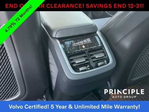 Certified 2023 Volvo XC60 B5 Ultimate w/ Protection Package Premier image 31