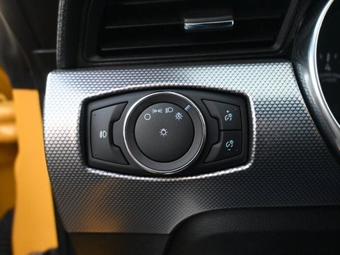 Used 2018 Ford Mustang GT image 31