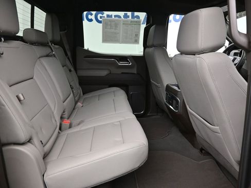 Used 2024 GMC Sierra 1500 SLT w/ SLT Premium Plus Package image 7