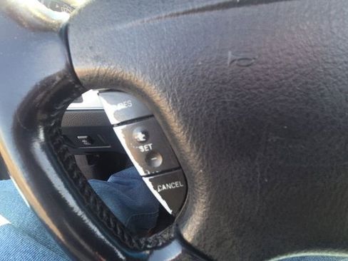 Used 2003 Ford Thunderbird image 37