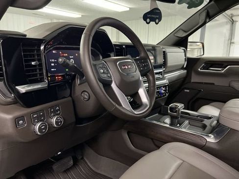 Certified 2026 GMC Sierra 1500 SLT w/ SLT Premium Plus Package AWD/4WD image 10